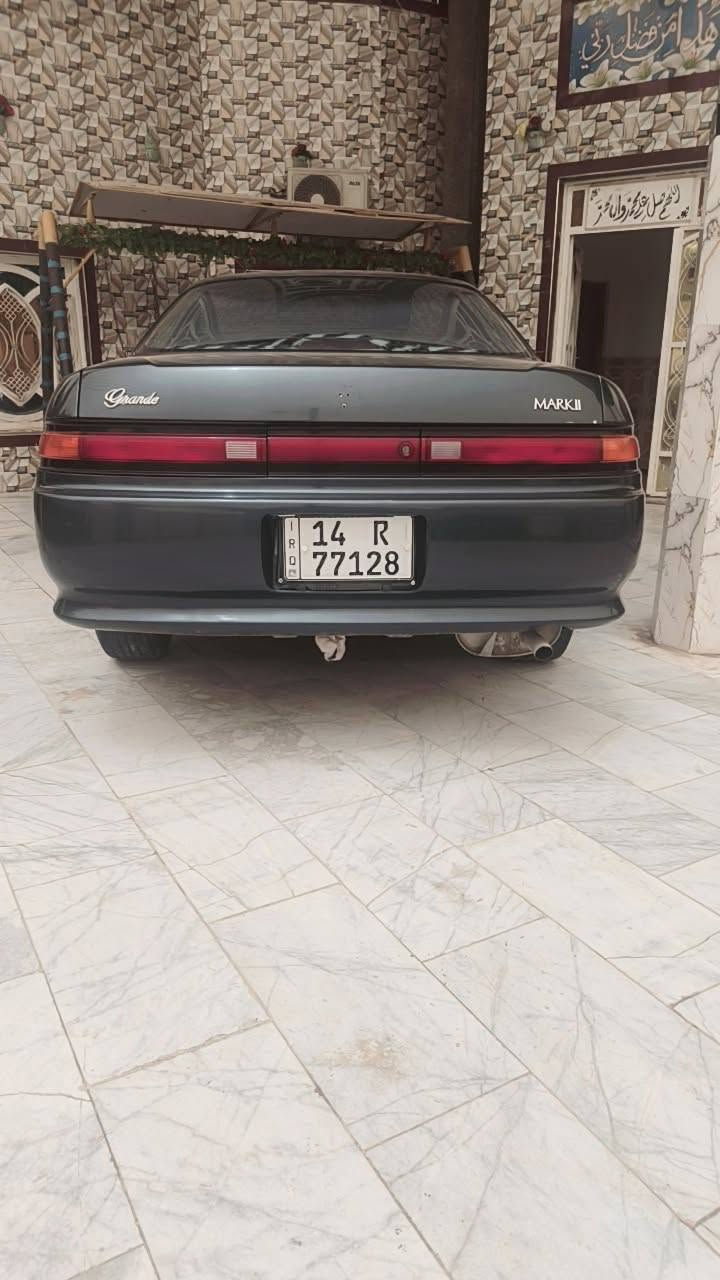 السلام عليكم 
مارك نفخ مديل 2000 سنويه لل30 سياره مكفوله من الضربه والكص والنقل والاصوليات رقم نكليزي محرك ونجي تبريد شغال كلشي شغال بيهه تخم تايرات جدد حداده جديده سياره نظيفه ونصبتهه حلوه نفس الصور مكاني البصره القرنه السعر 75 وبيهه مجال جوه ال70 لا يتصل ويتعب نفسه *********** وخاص موجود هم
