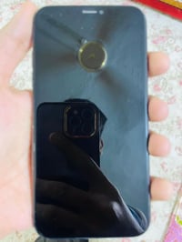 ايفون XR • فيس ايدي واكف • بطارية ٧٤٪