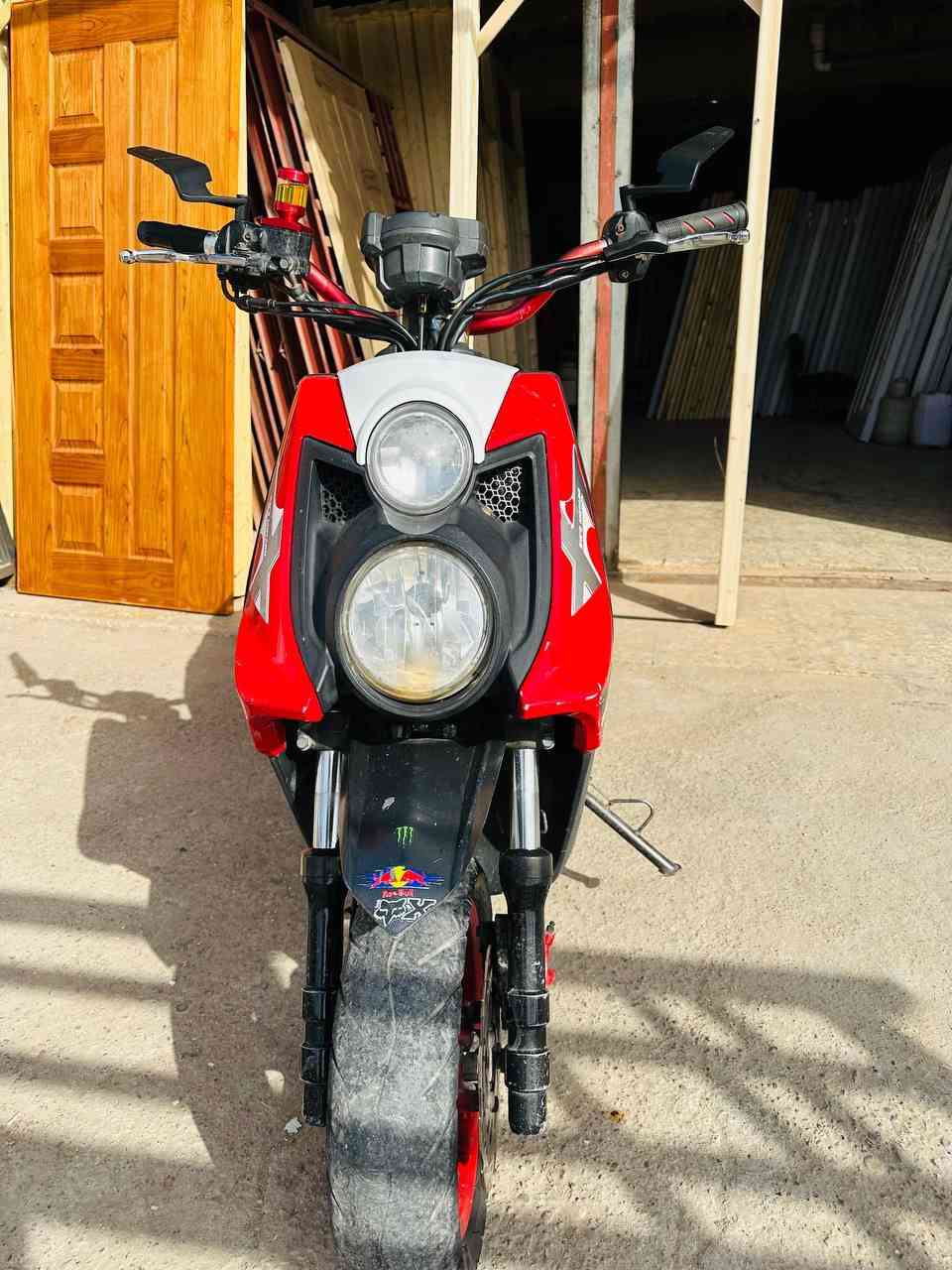 سكنس جبلي
للبيع. كفاله عامه  سعر واحد. 150 رقم ***********
