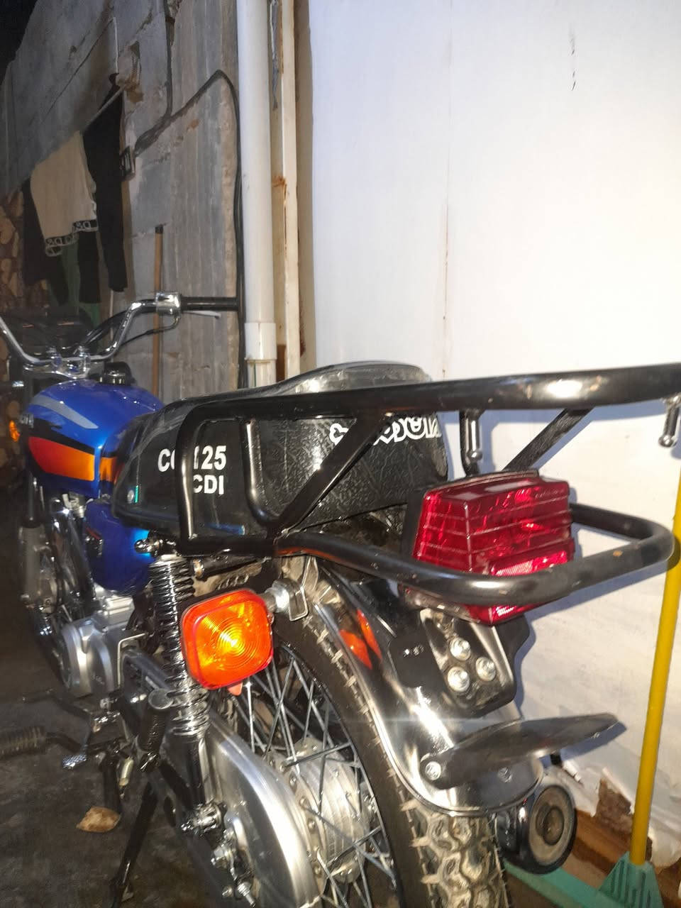 سلام عليكم مكلف بل نشر دراجه اربعه كير امتياز مديل2026 دراجه جديده كلش أوراق كامله السعر 750وبيها مجال رقم صاحب الدراجه ***********
