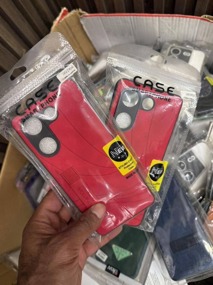 مجموعة كفرات منوعة
لأجهزة الآيفون. -سامسونج-هونر -انفنكس -تكنو
تقريبا ٢٠٠كفر
سعر الكفر ٥٠٠دينار. سعر مناسب جدا 
العنوان ابي غريب 
راسلني واتس اب 
***********￼
