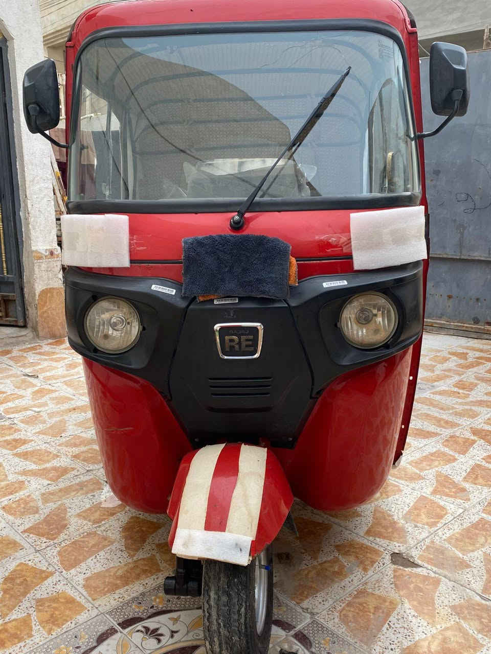 سلام عليكم تكتك موديل 22 بيه بارد يم قبق بانزين فقط ‏‪***********‬‏
السعر خاص  مداور ثاني يوم رقم بصره
