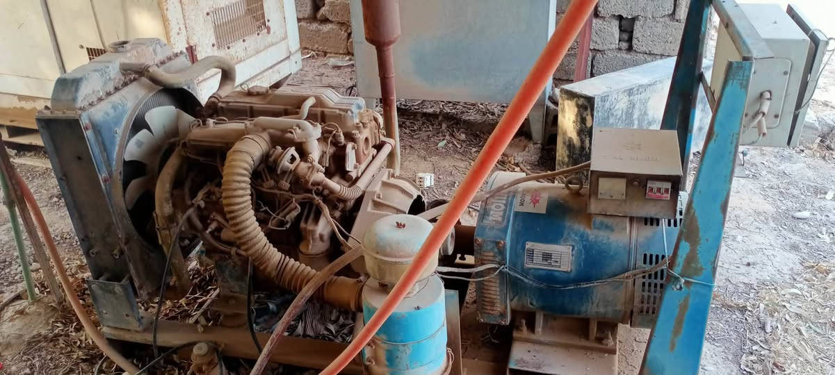 سلاو ئەم مۆلیدە بۆ فرۆشتن مەکینەی کەیەیی 2700 تەولیدی مسە 21 ئسپە45 ئنپیرە پاک و بیعیبە بەسعری  گونجاو شوین کەلار ***********
