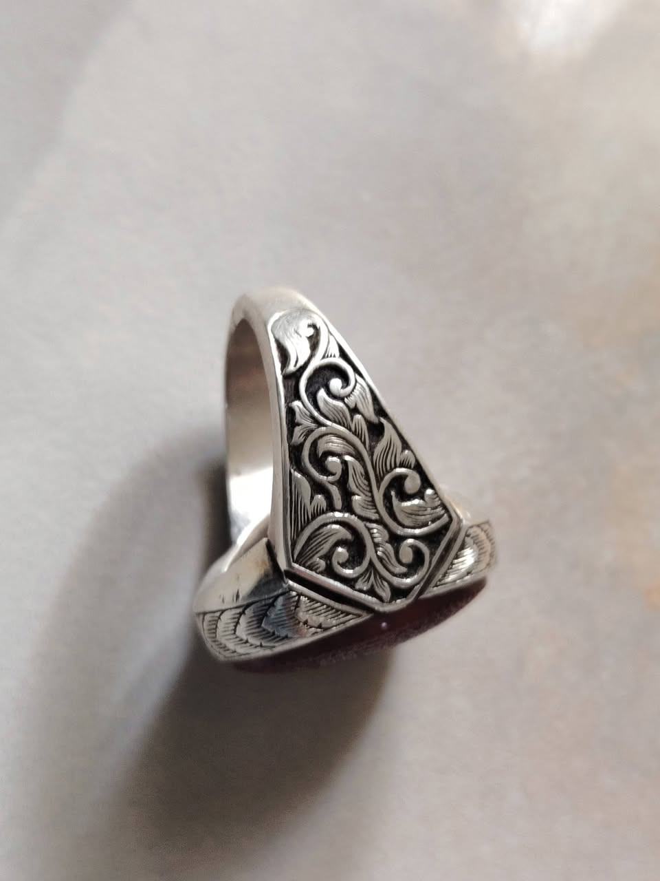 خاتم للبيع
السعر ٣٥٠ الف

***********
