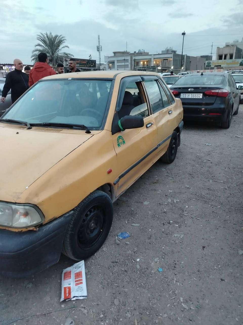 سلام عليكم  سايبه موديل 12 سنويه الحد 29 مسفره هيه وغرمات مكينه مال كيه برايد كير جديد سياره مال واحد جناي سياره حلوه وين ماتريد اكر سلف وطلع مكاني بغداد شهدا سيديه اسعر 24 وبيهة مجال الرقم ***********
