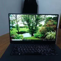 لابتوب سوبر سلم  بلون وشكل مميز جدا  ماركة DELL ..معالج نوع HQ من اقوى...