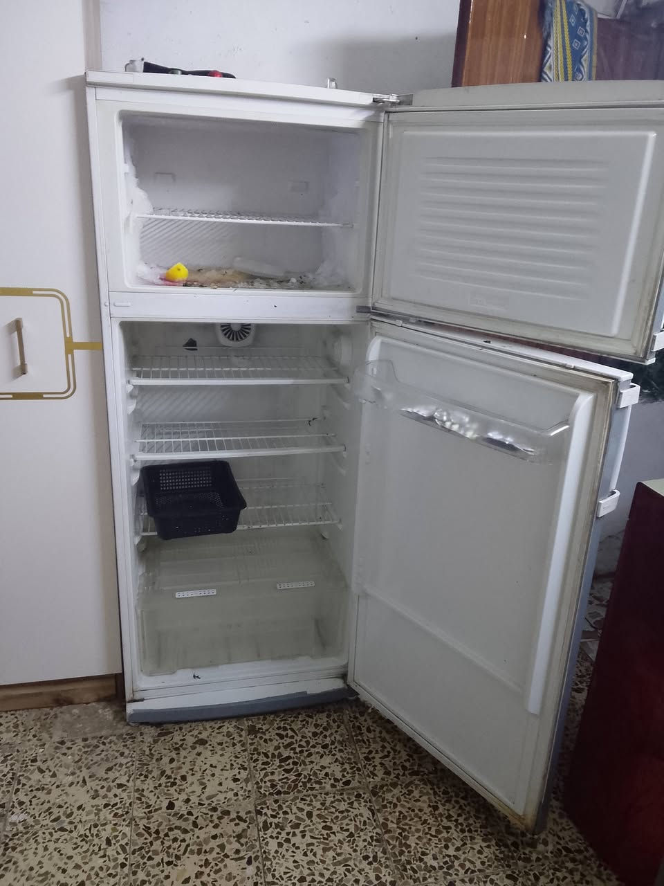 سلام عليكم براد صافي الكوثر سعر 90ولثلاجة 180


**إذا كنت صاحب هذا الإعلان وتريد حذفه لأي سبب، رجاءا أرسل رسالة إلى الدعم الفني**