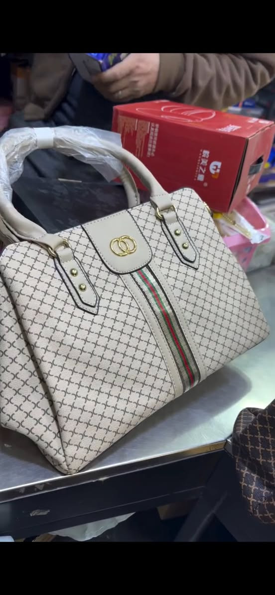 جنط درجة اولى جلد وزنها ثكيل تنباع ب ٢٠ و ٢٥
١٥ مع توصيل


**إذا كنت صاحب هذا الإعلان وتريد حذفه لأي سبب، رجاءا أرسل رسالة إلى الدعم الفني**