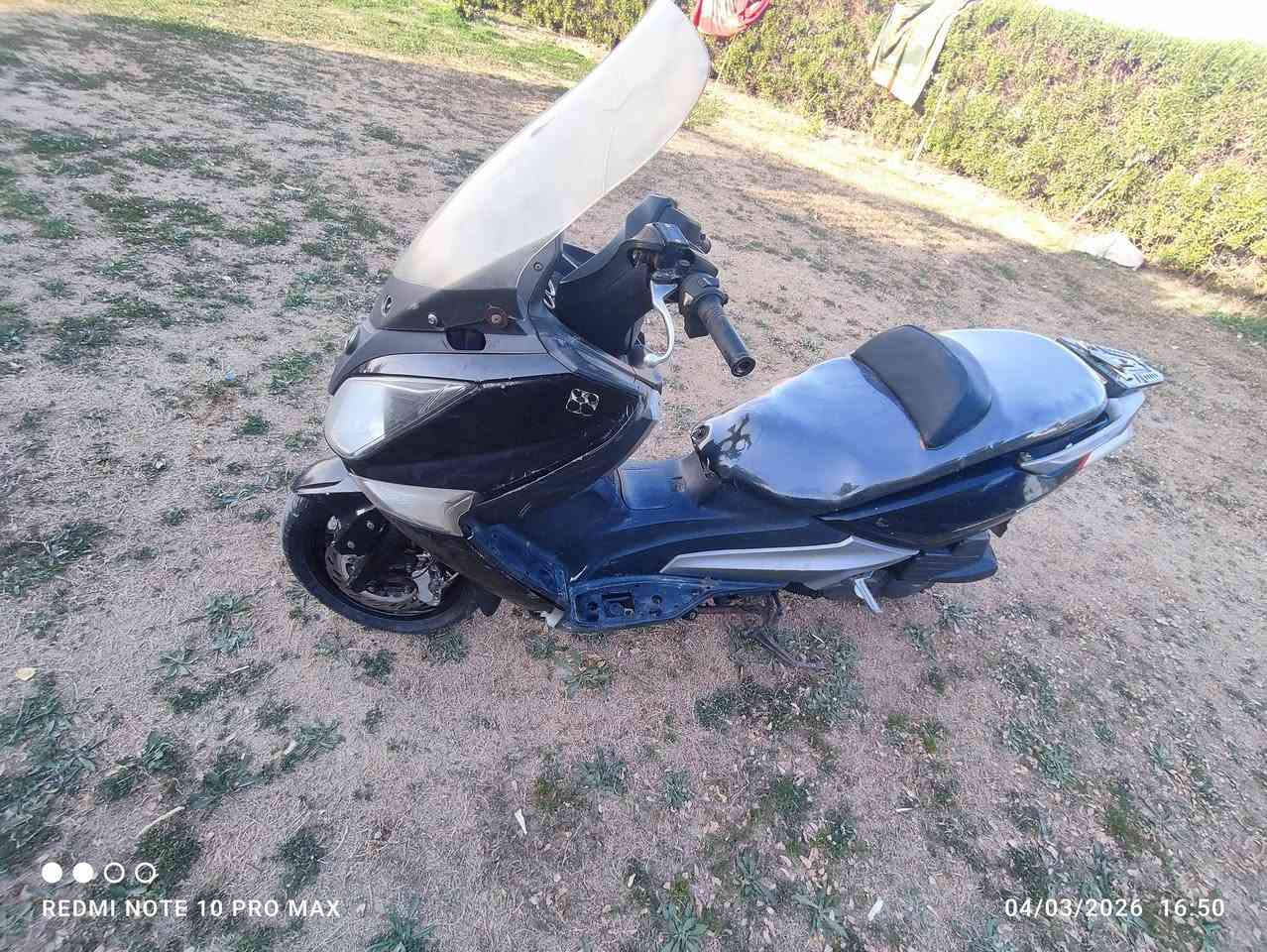 السلام عليكم دراجه سيام للبيع السعر 500 المكان الرضوانيه ***********
