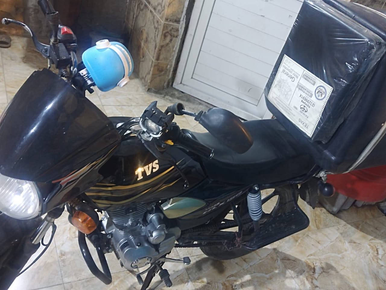سلام عليكم ورحمه الله دراجه للبيع TVSمديل22رقم وا سنويه دراجه جديده محرك ستوته مامفتوح لك سعر1200رقم هاتف ***********
