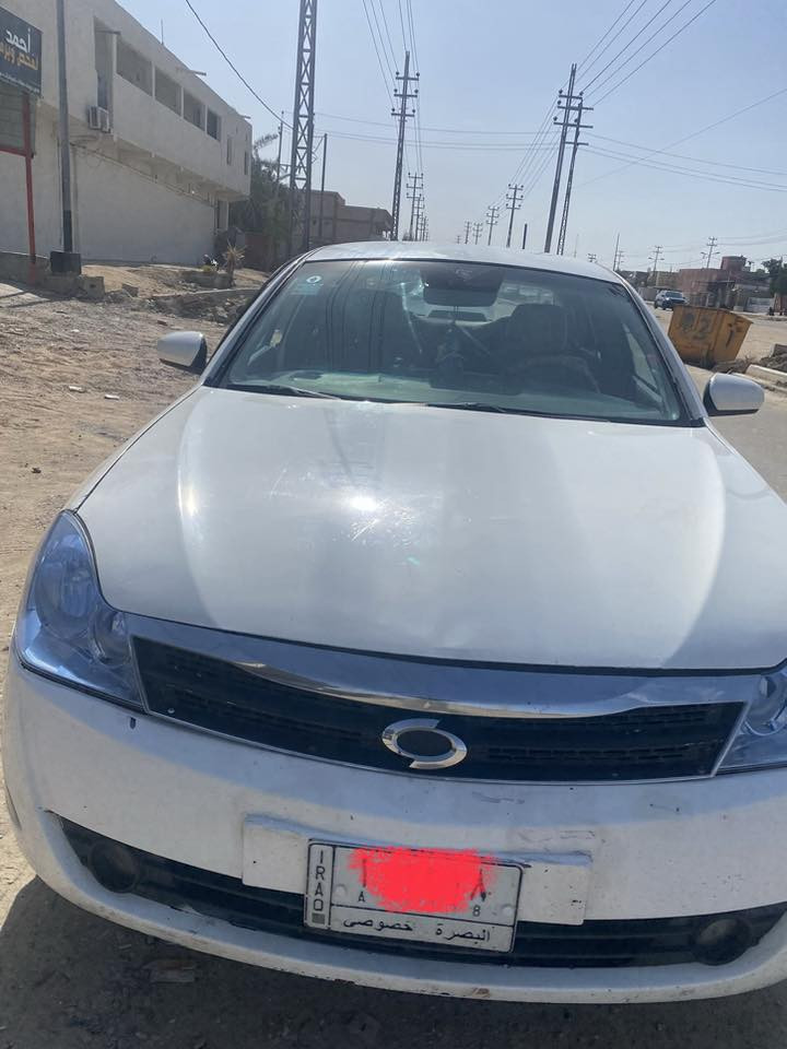 رينو سافران2010 مكينه 4 سلندر.بيها عطل بالمكينه يعني تحتاج(طابوكه)السعر70 بصره.مدينه***********
