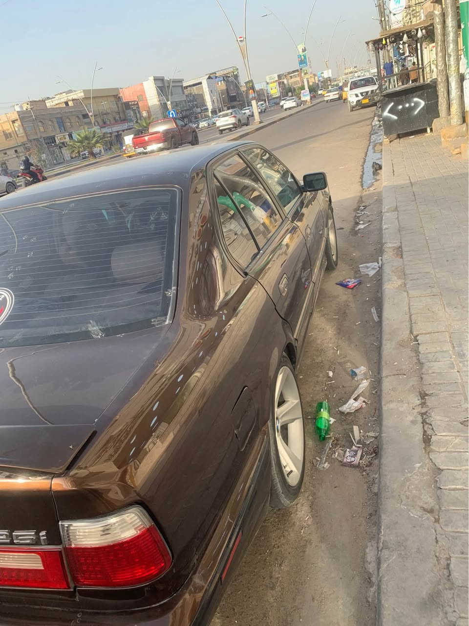 السلام عليكم
بي ام 525i للبيع
كير عادي
رقم ديالى شرط التحويل ثاني يوم باسم ولد من بغداد جاهز للتحويل اليوم قبل باجر 
تبريد شغال ، منظومة تبريد مكينة جديدة
ويل هامان ١٧ 
السيارة بيها نواقص بسيطة و سخيفة
مستعجل ع بيعتها كلش 
سعرها ٥٥ ورقة  
*********** واتساب
رجائاً الي بس يعامل لا يدخلي كلش مستعجل عليها
مكاني بصرة الزبير البصرة, العراق
