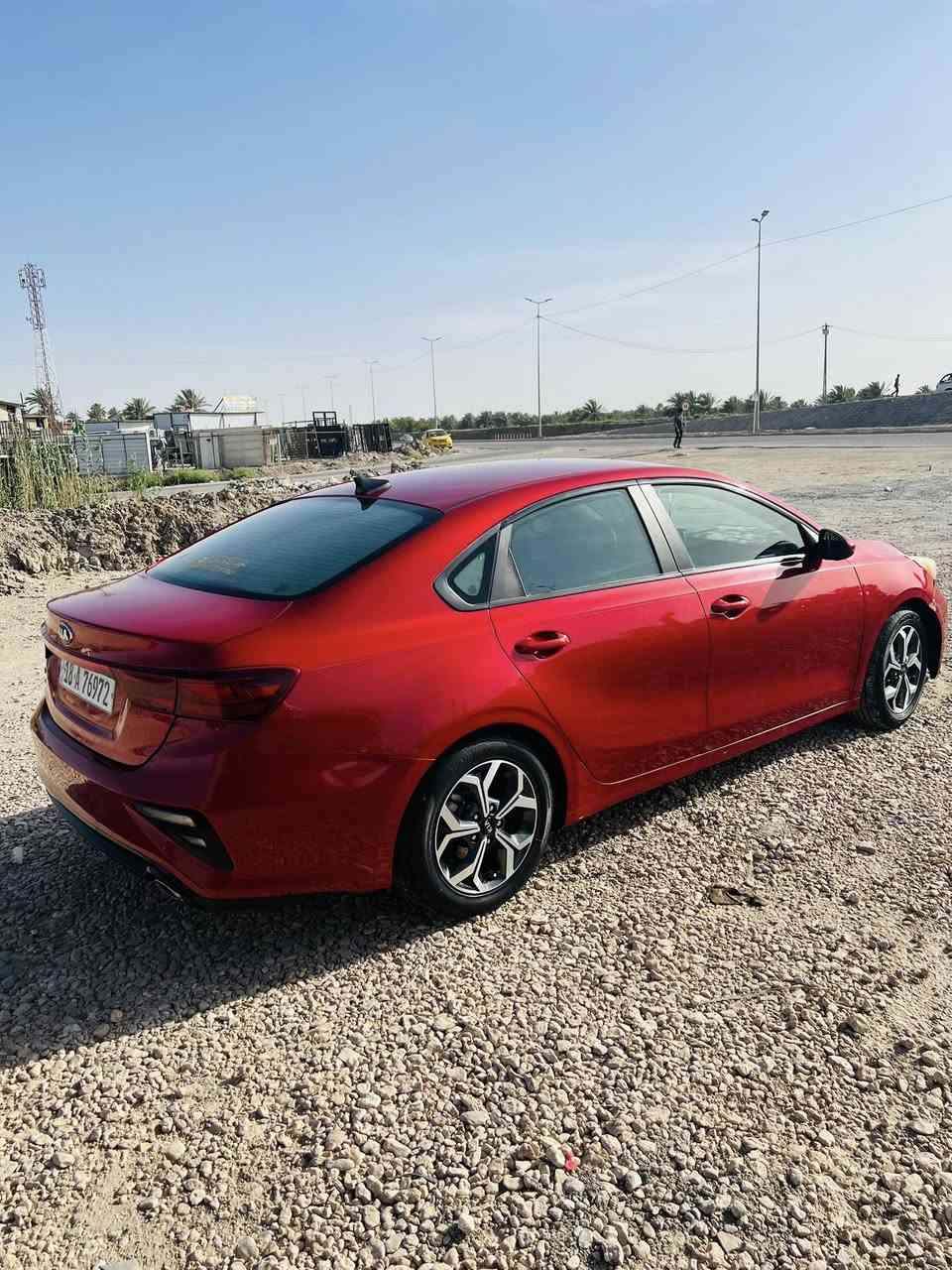 فورتي موديل ٢١ باسمي ماشيه ٤٩ تخم تاير جدد كير مكينه خير من الله حادثه بنيد بامريكا وصوره الحادث موجوده وبلعراق صار مكانين بارد جوه قبق البانزين وجوه اليده مال باب السايق السعر ١٤٠ وذا مرواس عادي 
***********
