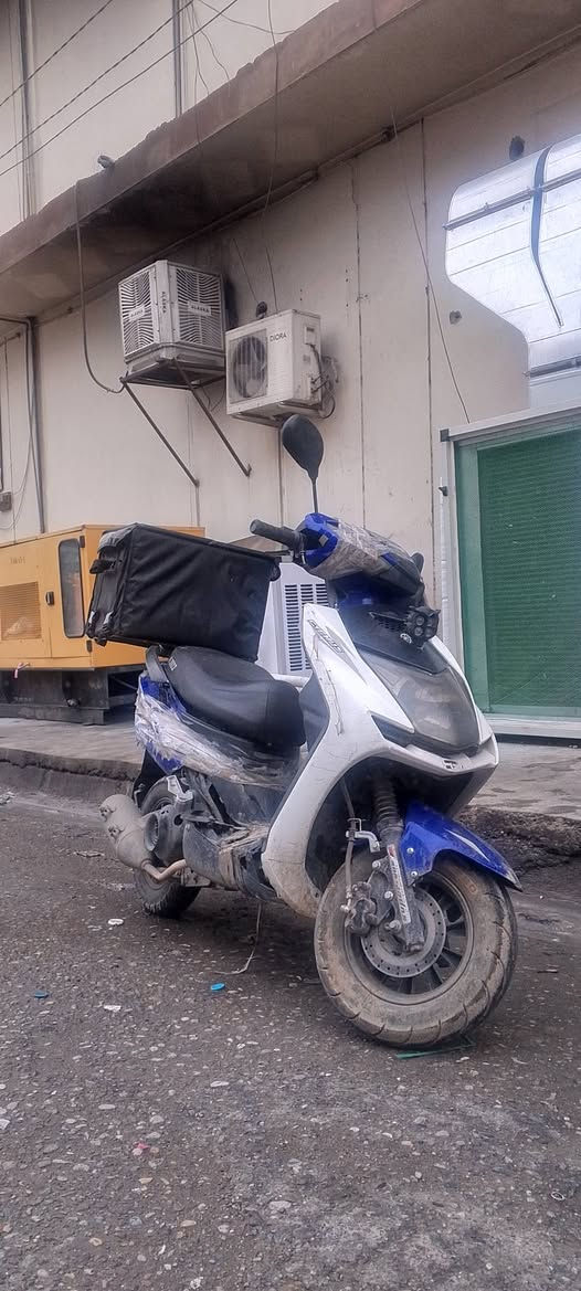 ماطور للبيع محرك مامفتوح شرط بس عايزه كفرات325وبي مجال(***********)
