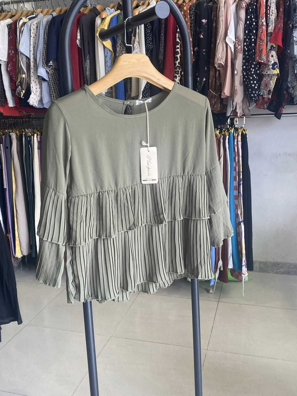 نموذج من كسر اليوم قميص نسائي (غير مستخدم) وجبة جديدة ❤️ الفرع الاول


**إذا كنت صاحب هذا الإعلان وتريد حذفه لأي سبب، رجاءا أرسل رسالة إلى الدعم الفني**