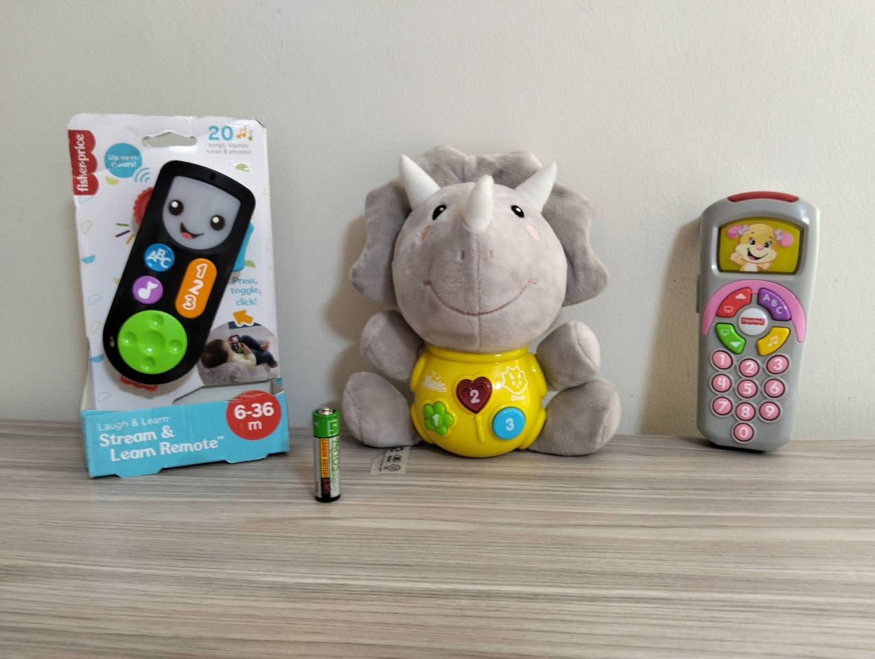 🧸✨ ورجعنا من جديد ووفّرنا مجموعة ألعاب تعليمية مميزة للأطفال 👶💛
مناسبة من عمر 3 أشهر، بألوان زاهية وموسيقى ممتعة تجذب انتباه الطفل 🎶🌈

تساعد على تنشيط الحواس، تقوية التركيز، وتحفيز الاكتشاف والتعلّم بطريقة ممتعة 🤍
خامات آمنة وجودة حلوة لأحلى البيبيهات 🍼✨


**إذا كنت صاحب هذا الإعلان وتريد حذفه لأي سبب، رجاءا أرسل رسالة إلى الدعم الفني**