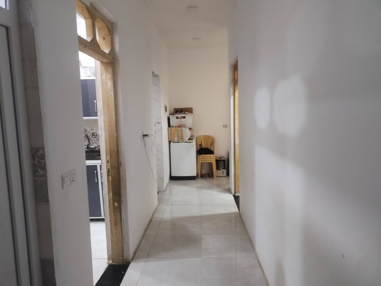 يوجد بيت المساحه 100 متر طابقين يتكون من 4 غرف نوم ركن شارع 15 مقابل حديقه طابو صرف تحويل مباشر كامل خدمات وسكن في الصقلاويه حي الشهداء الثانيه الجمعيه  السعر 55
الاستفسار ***********0
***********
