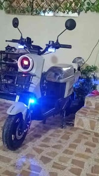 دراجه شحن • 5بطاريات • موصل قادسيه