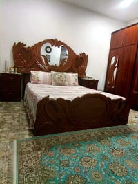 سرير • غرفة نوم • أثاث خشبي