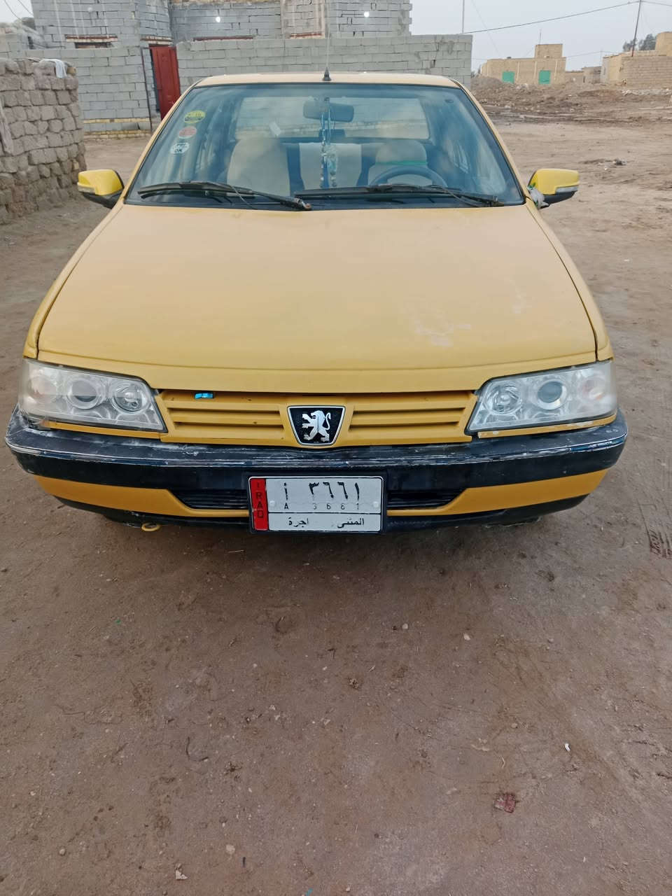 السلام عليكم بيجو للبيع 405 سياره نضيفه كلش كلشي شغال كهربائيات شاشه كاميرا تبريد تقفل وتفتح حداديه امامي خلفي كله جديد تخم تاير ابو الخطه حتى سبير السعر 32 وبيها مجال قليل مكاني السماوه قضاء الخضر ***********
