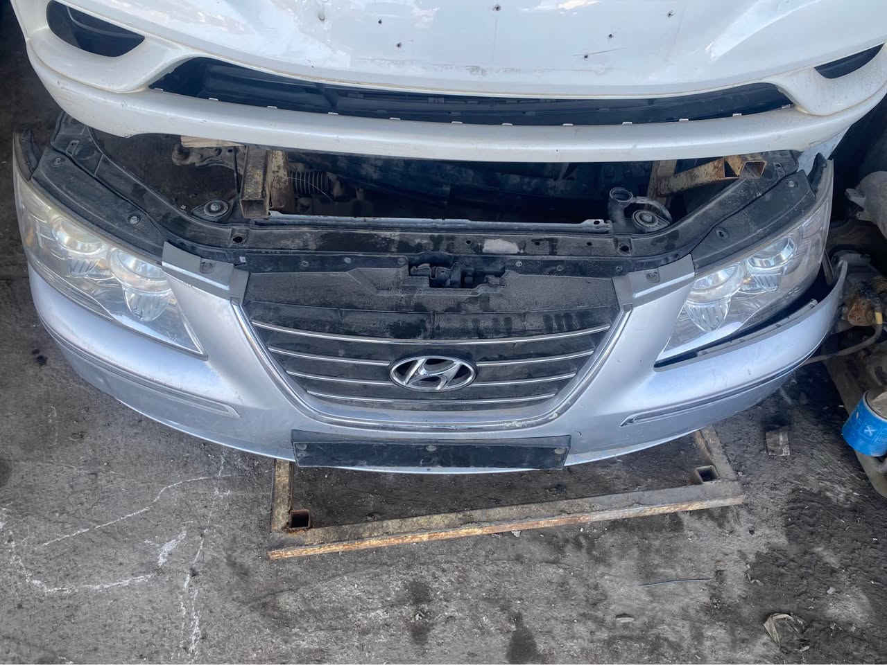 سلام عليكم 
عراض سوناتا مضلع وقديم دعاميات وبكلايتات
وعنابير كامله مكان حله حي الصناعي متوفر ربع كامل ومتوفره دعاميه *********** Singapore
