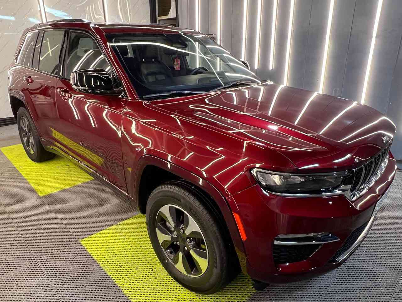 سلام عليكم جيب تريل هوك هايبرد بلكن
2022

للبيع او لمراوس 

ماشيه 61 كليو متر  

3 شاشات. 

فول. مواصفات وعليها رقم مميز . 

الحادث. سرقه قطع وشادين نفس لون بدون قطرة صبغ بدون ايرباك

العنوان بغداد البياع معرض الخير .. 

السعر 26 ونص وبيها مجال للاستفسار ع رقم ***********
