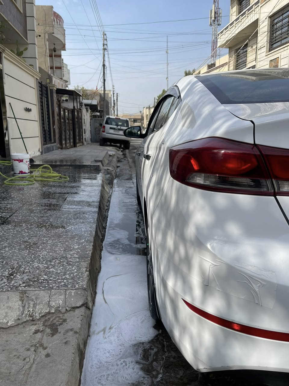 سلام عليكم اللنترا للبيع سوبر 2018
مواصفاته
فتحه 
قطعتين تبريد
لاين زنون
ارضيه جلد
مري شفط
ماشيه 98الف 
خليجي مكفوله كفاله عامه قطره صبغ مابيه  
سياره مال جناي 
***********
***********
