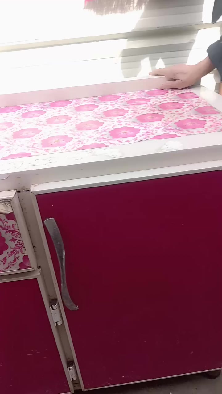 اغراض بيت للبيع. مكان جكوك. كاونتر 150بي مجال بس باب مشلوع موضح بالفيدو. ثلاجه حجم صغير شغاله ع فحص 50 الف 
القلايه هوائيه سلفر كرست 10لتر  باب الاول الاصليه اخذتها ب 80 الف.... اريدها ب 35


**إذا كنت صاحب هذا الإعلان وتريد حذفه لأي سبب، رجاءا أرسل رسالة إلى الدعم الفني**