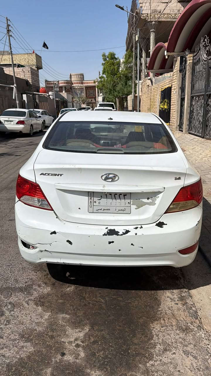 السلام عليكم اكسنت موديل 14 خليجي محرك 1600بصره ب اسمي تحويل ثاني يوم بيها الجاملغ الامامي مبدل والباب الوره لبضهر السايق والباقي شوف العين ابيع كوم حديد ماعده الاصوليات السعر 75 وبي مجال للطيبين العنوان البصره حي المهندسين ***********
