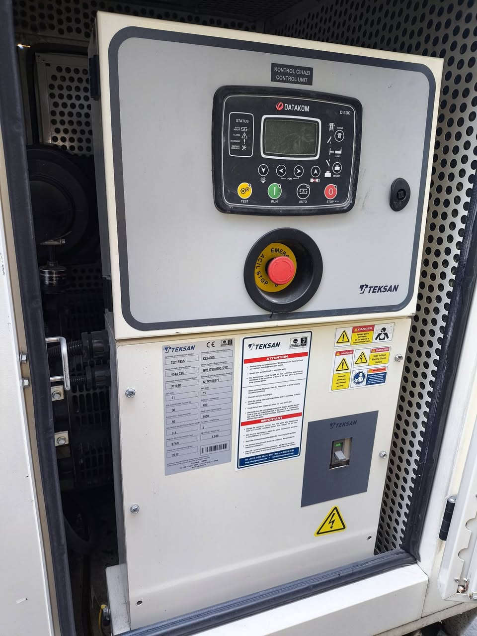 بيركنز انكليزي 4 سلندر كاتم تكسان بلادي توليد ستامفورد انكليزي 21KVA شرط الشغل وشرط الفحـص السعر 45 ورقة العنوان اربيل *********** يوجد توصيل لكافة المحافظات وبضمان 🚚
