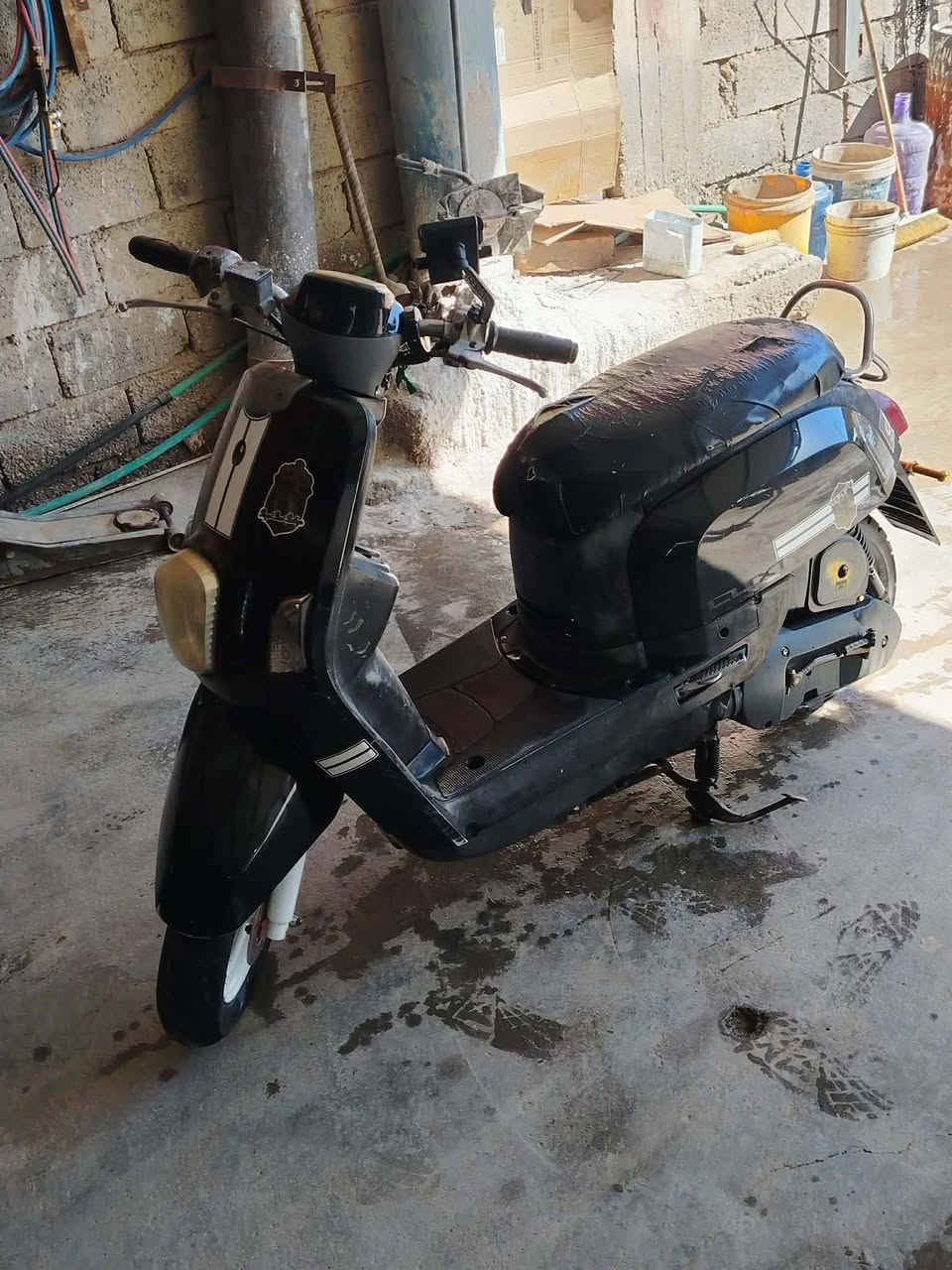 دراجه بولـيس 2009 كابريتر للـبيع الدراجه جاهزة الاخر حبايه اي نقص مابيها كلها شغاله هندر سلف اشاير كلوبات دشبول سرعه كلشي شغال مكينتها حلوة وناعمه كلش متسمع اي صوت سعرها425 وبيها مجال كلش قليل للشراي   ❤️️
مكانها ديالى الخالص هبهب للاستفسار ***********
يولد المو شراي ليتعبني وبيكم خير وتدللون
