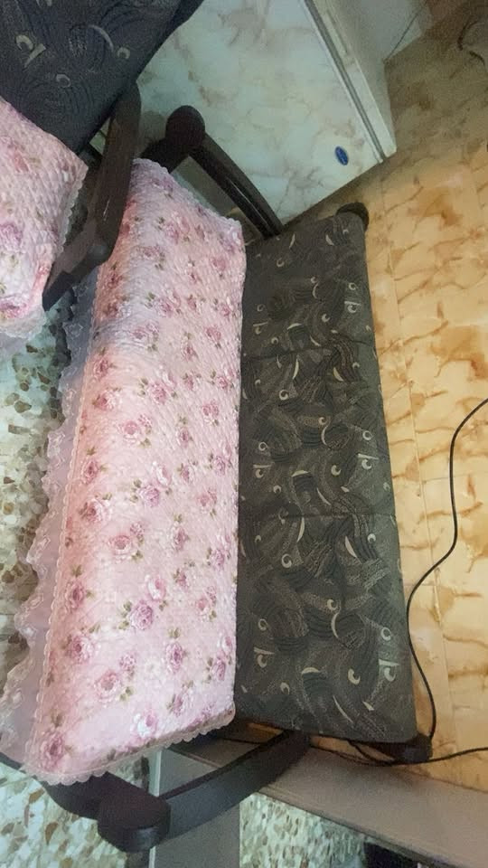 السلام عليكم تخم للبيع ب200وبي مجالمكاني بغداد الزعفرانيه ***********
