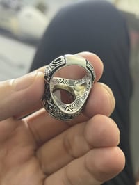 عقيق يماني • كبدي • صياغة ثقيلة