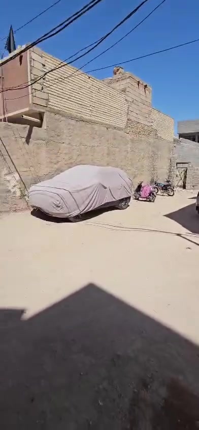 قطعه مساحه ١٠٠م وجه ٧ ونص العنوان الحر الصغير شارع المستوصف خدمات كامله السعر مناسب 
 سند ٢٥ إقرار محكمة 
***********  ***********
مكتب العشار العنوان طريق البوبيات عمود ٨٤ قرب مدارس الكنوز
