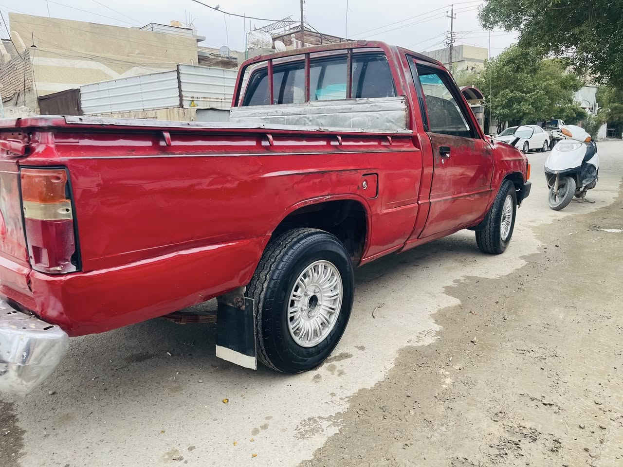 البيع بيكم تيوتا موديل 1985 كير مكينه مكفول بلاديه سياره دواخل نضيفه رقم دولي مكان بغداد السعر 33وبيه مجال 
رقمي ***********
