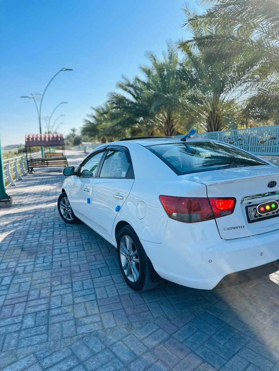 للبيع كيا سيراتو 2012 خليجي رقم أربيل  بأسمنه تحويل مباشر سنويه لل ٢٧
فول مواصفات عدا بصمه 
فتحه 
شاشه اندرويد 
حساس خلفي +كامره 
تحكم ستيرن جهتين 
يدات نيكل 
تخم تاير +ويل كب 
كيج ليزري 
محرك 1600بلادي 
صدر جديد 
اشاير مري +مري شفط 
السياره مقفوله من صبغ وسونار مرفق مع صور 
السعر 117 وبيها مجال 
للتواصل ***********
مكان السياره الأنبار قضاء هيت
