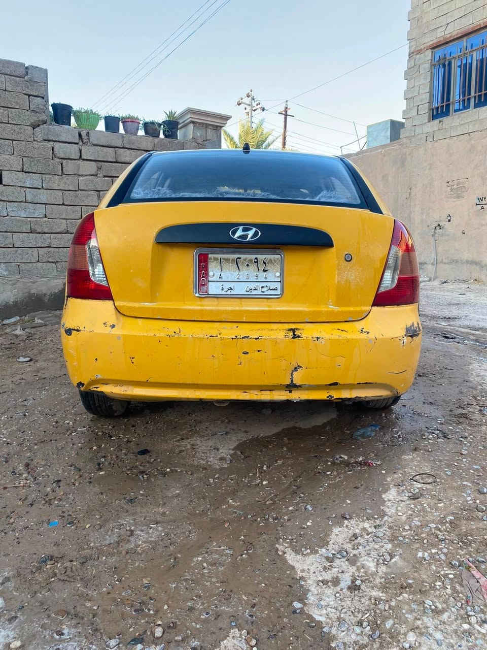 سلام عليكم 
اكسنت موديل ٢٠٠٨    للبيع سعر ب٥٠ بيها مجال 
محرك ١٦٠٠ بي فقط اول ماشغل دخان ورها يقطع
كير عادي  موصفات كله عادي جام جوبي 
سنويه ساقطه ب٢٠٢٠ سياره باسمي شرط تحويل 
سياره كلها  كهربائيتها شغاله حته تبريد بس يحتاج غاز فقط
فقط صبغ يردلها مسمكره جديد  غرفتها نضيفه عندي فديو لها
مكاني سامراء/***********
