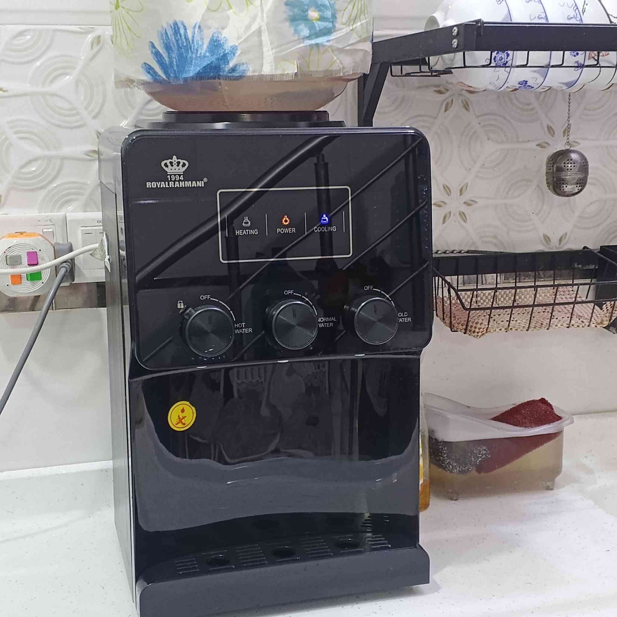 براد مستعمل اخو الجديد للبيع بي ماي حار وبارد ب100 وبي مجال للاستفسار الاتصال على هاذا الرقم ***********
