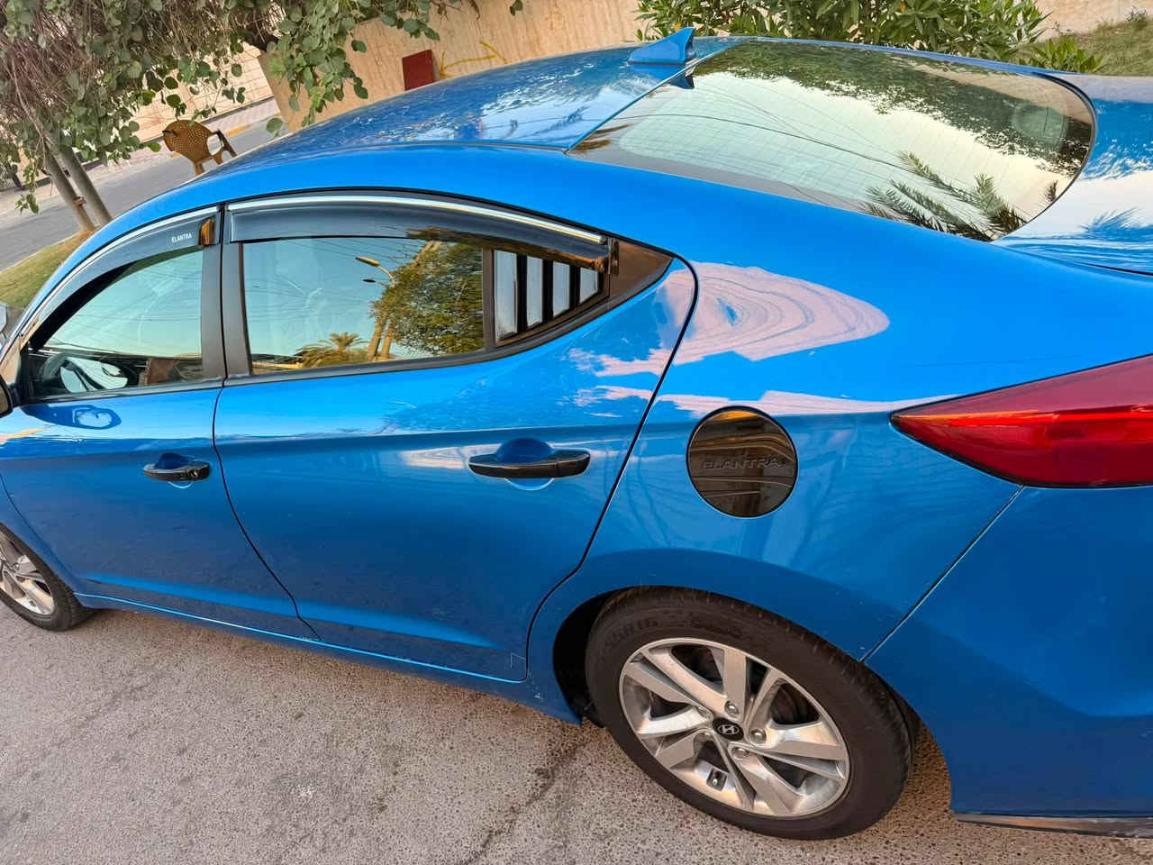النترا 2017 امريكي
حادث مرفق بالصور 🚙
مكينة 2000
كير ومكينة نظيفات 
تايرات جدد
نظام درايف مود 
شاصي ولغد سليمات مابيهن ايشي 
السياره ماشيه 149ميل 
*********** 
السعر 110وبيه مجال قليل
