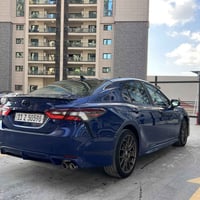 كامري  2023 كامله بدون نقص  رقم بغداد بسمي مكينه 2500 بانزين شاشه كاره...