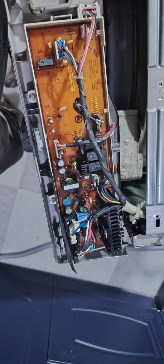 صيانه ثلاجات مجمدات جميع اجهزة التبريد
🧰(((ورشة متنقلة في جميع أحياء كركوك)))
 🧑‍🔧🧑‍🔧صيانة موقعية داخل منزلك لصيانة وتصليح 🧑‍🔧🧑‍🔧
#االثلاجات ..🫕♨️
#البرادات🌀
#عارضة المحلات🔌
#صيانة السبالت🚿🪛🔧
#صيانه غسالات اوتوماتيك وعاديه 
#تصليح الأجهزة الكهربائية المنزليه🏘️
#بادارة: ورشة اسطه مهند كركوك
#ضمان_امان_شغل_درجه_اولى
💥للاستفسار.... ⬇️☎️
***********
ملاحضه مانطلع اله وانت راضي
💫🙏💫🙏🙏💫🙏🙏💫🙏💫
