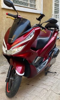 شباب للبيع دراجة pcx 2020 بصمة جيل ثالث   طك كارتونة مال معرض بيت طارش...