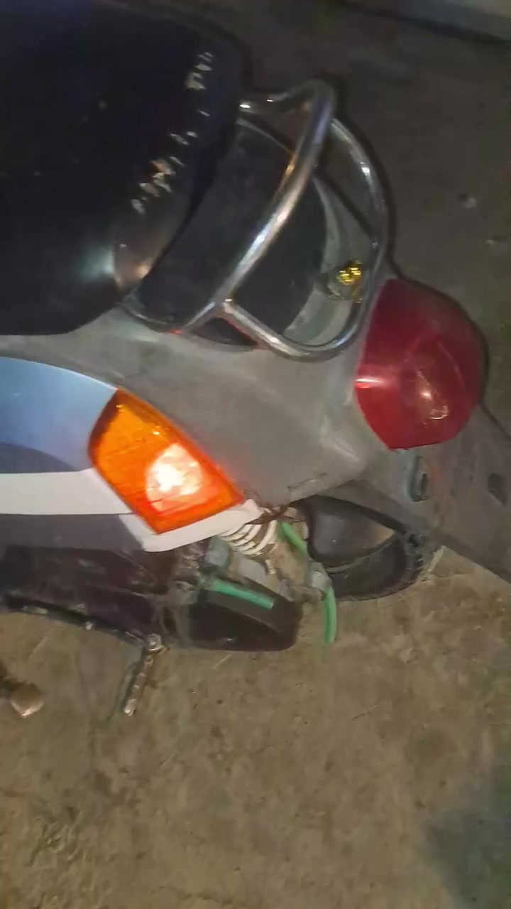 ماكس بوليش شغاله نكره هندر كفاله عامه كله شغال رليدله فقط سلف مابيه سلف رايده ب ٥٠٠ و
وبيه مجال مكان ديالى كنعان مراوس بدراجه يراني عادي كفاله عامه 
اتصال ***********
