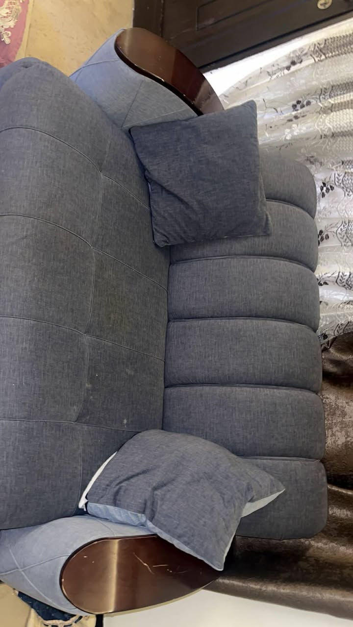 تخم للبيع ١٠مقاعد اللون رصاصي  التخم نظيف جدا استعمال ٦اشهر يرادله غسل فقط مكاني بغداد منصور


**إذا كنت صاحب هذا الإعلان وتريد حذفه لأي سبب، رجاءا أرسل رسالة إلى الدعم الفني**