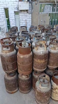 من رخصة مدير كروب  اسطوانات غاز عراقيه للبيع سعره ٧٠ الف موجود توصيل د...