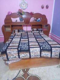 جربايه وميز لبيع نضيفات خشب عراقي ثقيل السعر.  330 اتصال على رقم 07829...