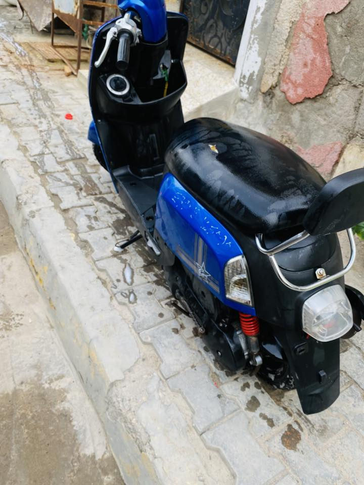 سلام عليكم دراجه بوليس كابريته دراجه حلوه وكلشي ما ناقصهه دراجه توه منزلهه رمبه داخل املح تجي وتشوف بعينك مكانهه المعقل 
***********
