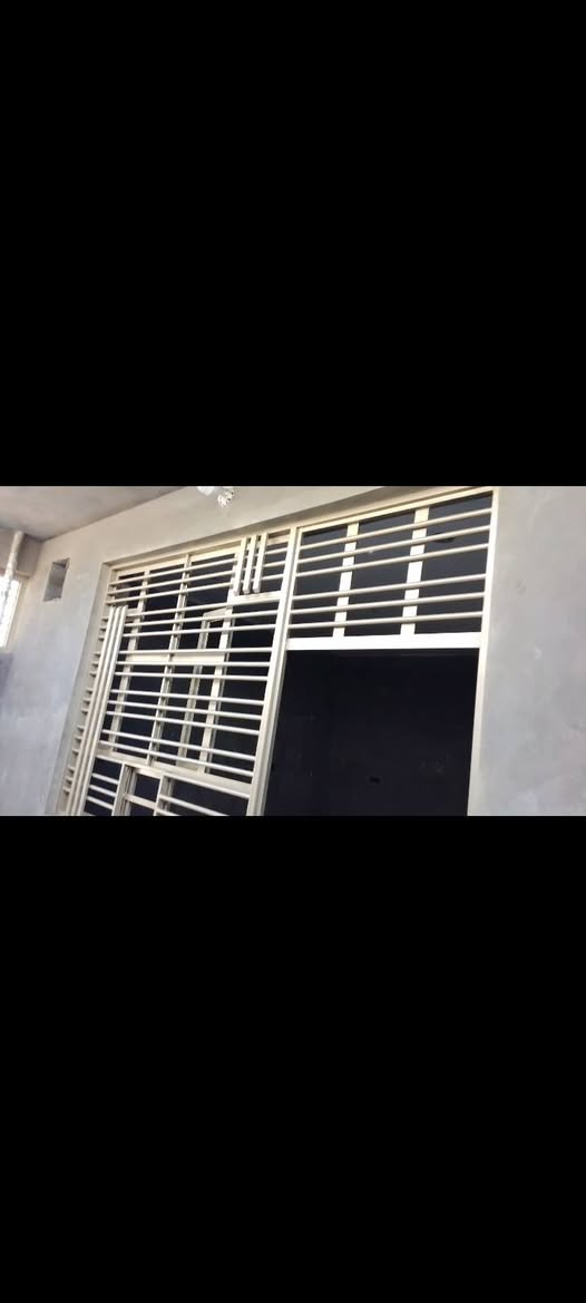 صباغ متفرغ شبابيك + صبغ جداران + سحبات + واجهيات بغداد فقط *********** الخاص مفتوح
