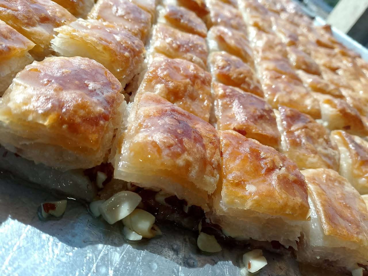 توفرت الحلوياات
زنود بقلاوه بسبوسه الكيلو ب4
توصيل الف داخل المحموديه


**إذا كنت صاحب هذا الإعلان وتريد حذفه لأي سبب، رجاءا أرسل رسالة إلى الدعم الفني**