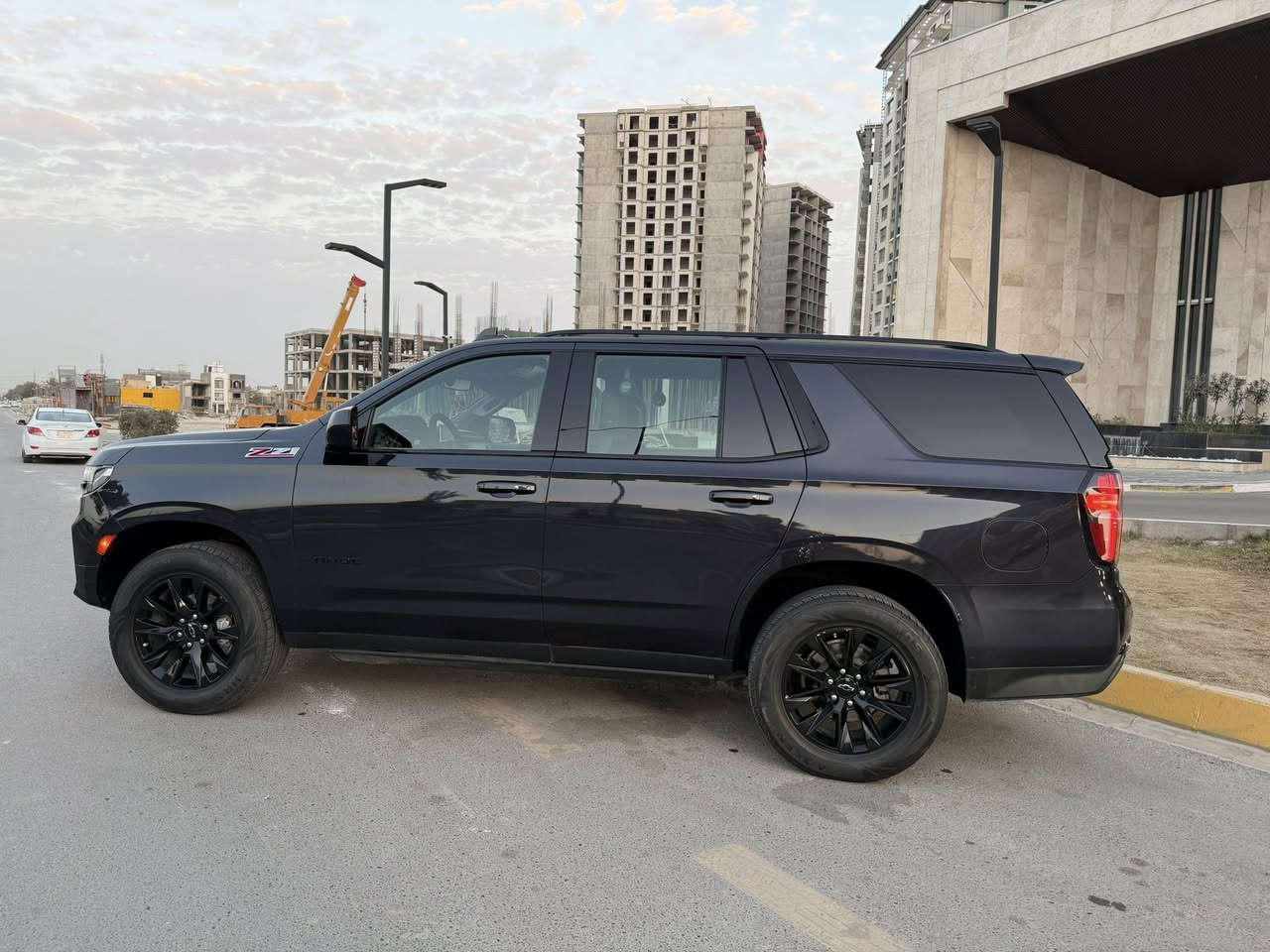 السلام عليكم 
تاهو Z71 2023 بلاك ادشن 
ماشية ٧٨ كم فور ويل أربع انظمةًقيادة 
حساسة امامي خلفي رادار كشنات جلد تدفئة 
محرك ٥٣٠٠ تخم تاير جديد مغلفة pdf ب١٥$
حادثها منشور بصور كلش حلو  
صبغ نص جاملغ خلفيً وباب نفس لون اصلي 
سعر ٤٢ونص وبيها مجال بسيط 
رقم ***********
